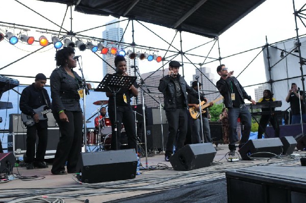 Roots Revealers at the Austin Reggae Festival, 04/17/10, Auditorium Shores,