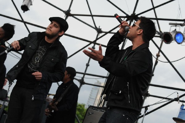 Roots Revealers at the Austin Reggae Festival, 04/17/10, Auditorium Shores,
