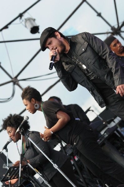 Roots Revealers at the Austin Reggae Festival, 04/17/10, Auditorium Shores,