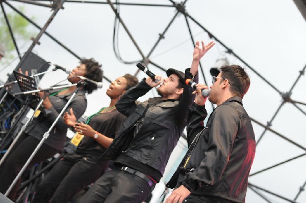 Roots Revealers at the Austin Reggae Festival, 04/17/10, Auditorium Shores,
