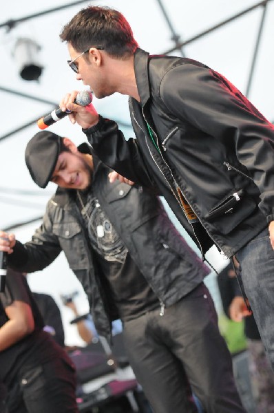Roots Revealers at the Austin Reggae Festival, 04/17/10, Auditorium Shores,