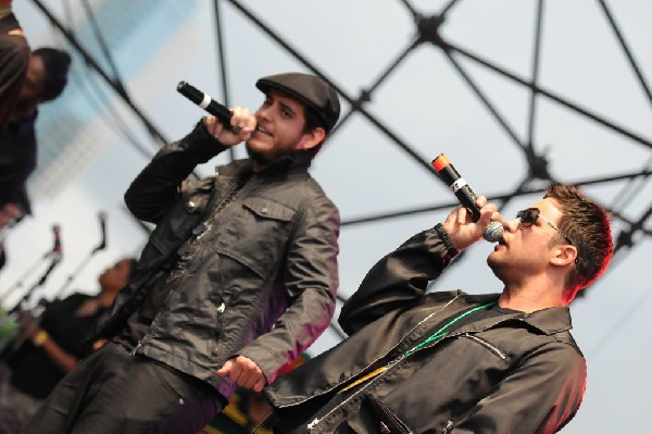 Roots Revealers at the Austin Reggae Festival, 04/17/10, Auditorium Shores,