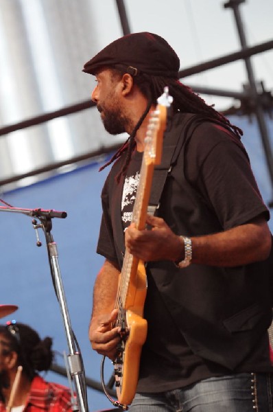 Roots Revealers at the Austin Reggae Festival, 04/17/10, Auditorium Shores,