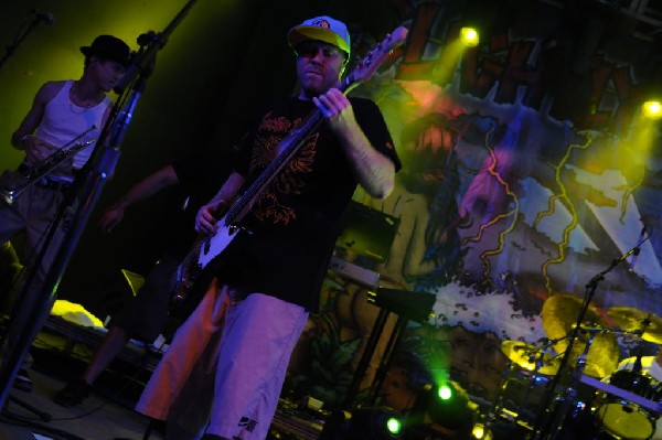 Slightly Stoopid at Stubb's BarBQ, Austin Texas 04/20/10