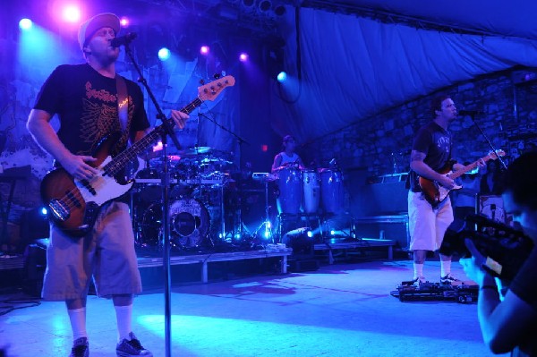 Slightly Stoopid at Stubb's BarBQ, Austin Texas 04/20/10