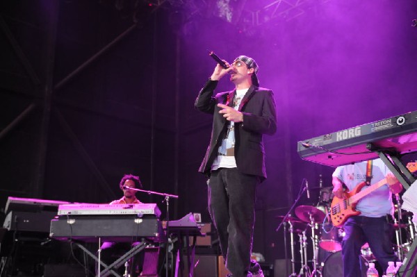 Salvador Santana Band at the Verizon Wireless Amphitheater