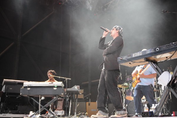 Salvador Santana Band at the Verizon Wireless Amphitheater