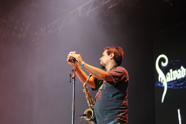 Salvador Santana Band at the Verizon Wireless Amphitheater