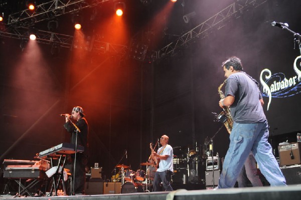 Salvador Santana Band at the Verizon Wireless Amphitheater