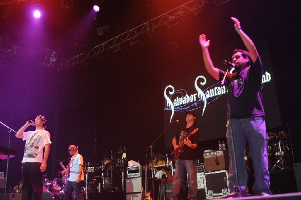 Salvador Santana Band at the Verizon Wireless Amphitheater