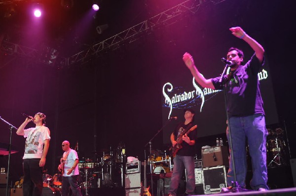 Salvador Santana Band at the Verizon Wireless Amphitheater