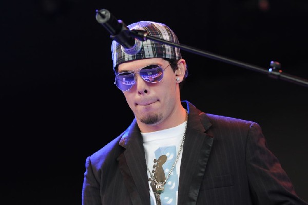 Salvador Santana Band at the Verizon Wireless Amphitheater