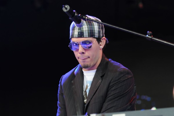 Salvador Santana Band at the Verizon Wireless Amphitheater