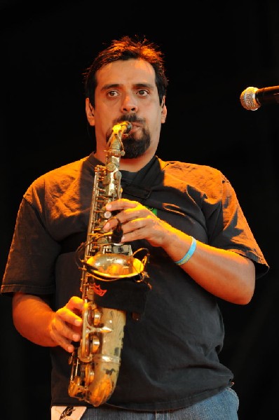 Salvador Santana Band at the Verizon Wireless Amphitheater