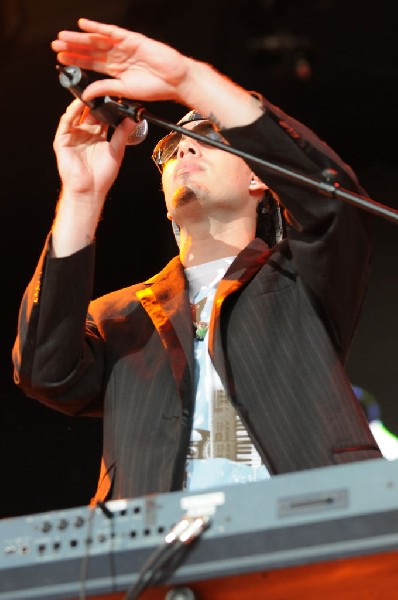 Salvador Santana Band at the Verizon Wireless Amphitheater