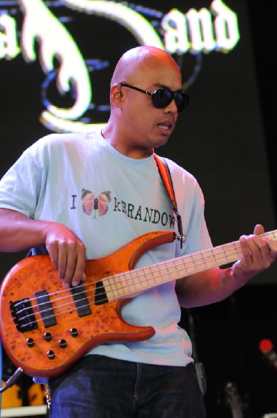 Salvador Santana Band at the Verizon Wireless Amphitheater