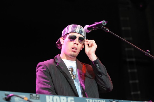 Salvador Santana Band at the Verizon Wireless Amphitheater