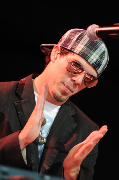 Salvador Santana Band at the Verizon Wireless Amphitheater