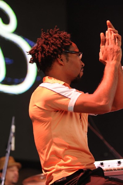 Salvador Santana Band at the Verizon Wireless Amphitheater