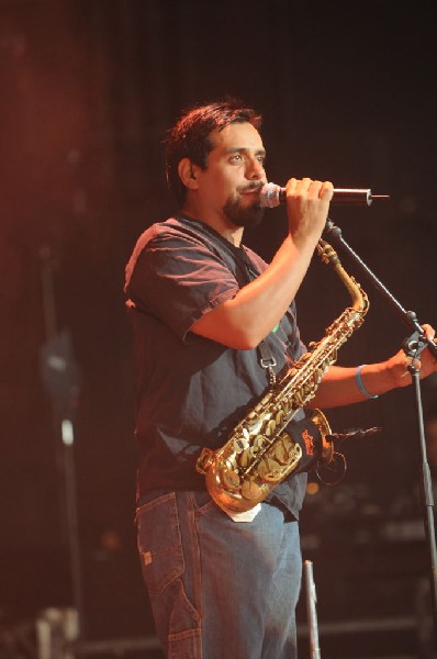 Salvador Santana Band at the Verizon Wireless Amphitheater