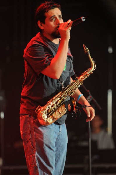 Salvador Santana Band at the Verizon Wireless Amphitheater