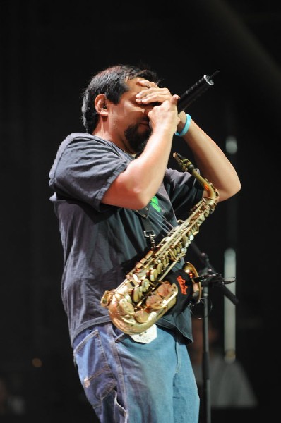 Salvador Santana Band at the Verizon Wireless Amphitheater