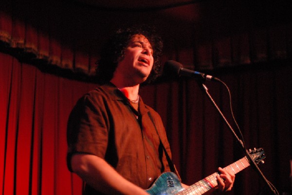 Saul Zonana at the Cactus Cafe, Austin, Tx