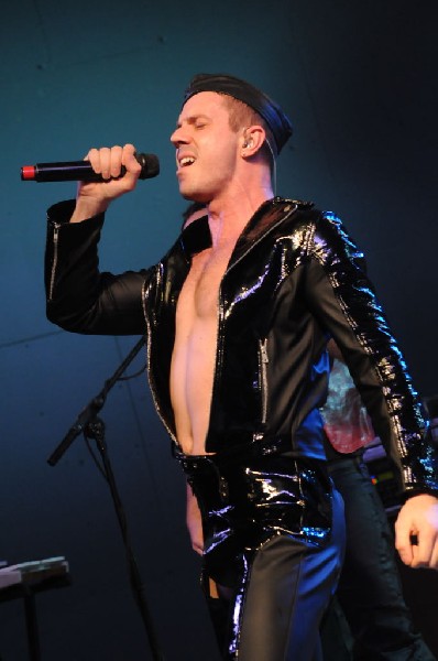 Scissor Sisters at Stubb's BarBQ, Austin, Texas April 3, 2011 - photo by je