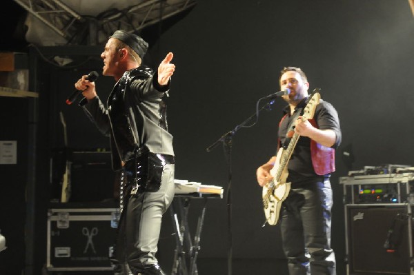 Scissor Sisters at Stubb's BarBQ, Austin, Texas April 3, 2011 - photo by je