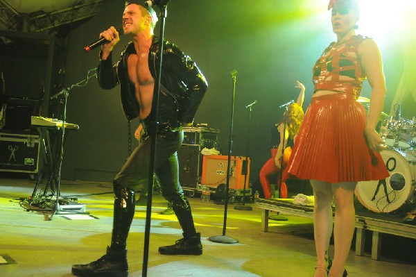 Scissor Sisters at Stubb's BarBQ, Austin, Texas April 3, 2011 - photo by je