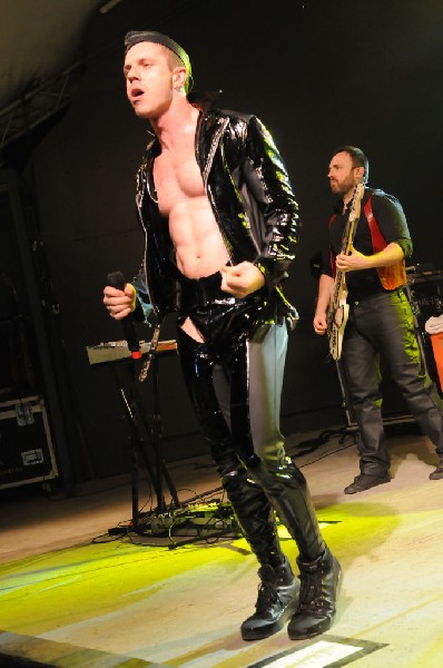 Scissor Sisters at Stubb's BarBQ, Austin, Texas April 3, 2011 - photo by je