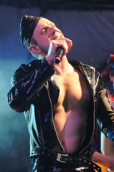 Scissor Sisters at Stubb's BarBQ, Austin, Texas April 3, 2011 - photo by je