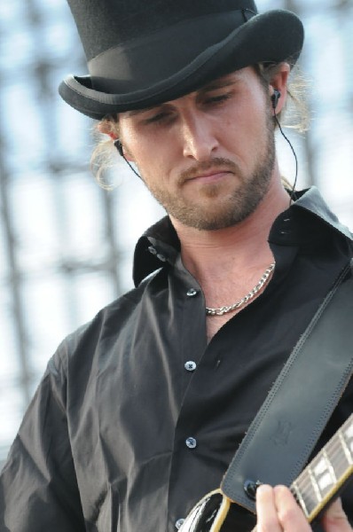 Serj Tankian at Ozzfest 2008, Pizza Hut Park, Frisco, Texas