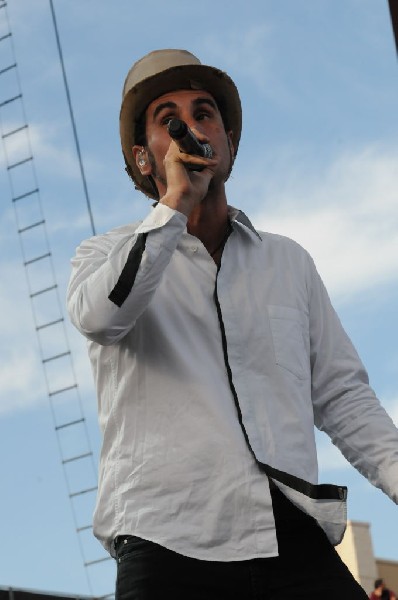 Serj Tankian at Ozzfest 2008, Pizza Hut Park, Frisco, Texas