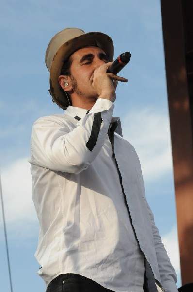 Serj Tankian at Ozzfest 2008, Pizza Hut Park, Frisco, Texas
