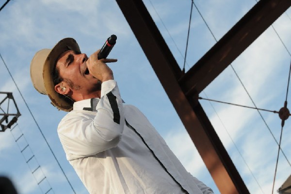 Serj Tankian at Ozzfest 2008, Pizza Hut Park, Frisco, Texas