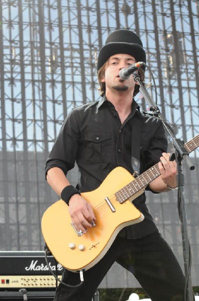 Serj Tankian at Ozzfest 2008, Pizza Hut Park, Frisco, Texas