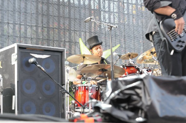 Serj Tankian at Ozzfest 2008, Pizza Hut Park, Frisco, Texas