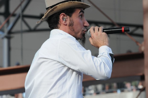 Serj Tankian at Ozzfest 2008, Pizza Hut Park, Frisco, Texas