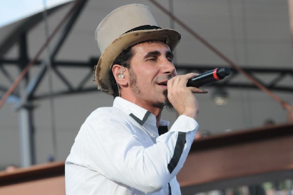Serj Tankian at Ozzfest 2008, Pizza Hut Park, Frisco, Texas