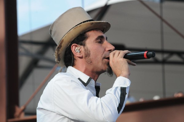 Serj Tankian at Ozzfest 2008, Pizza Hut Park, Frisco, Texas