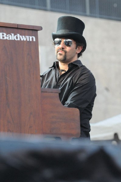 Serj Tankian at Ozzfest 2008, Pizza Hut Park, Frisco, Texas