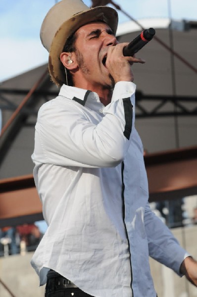Serj Tankian at Ozzfest 2008, Pizza Hut Park, Frisco, Texas