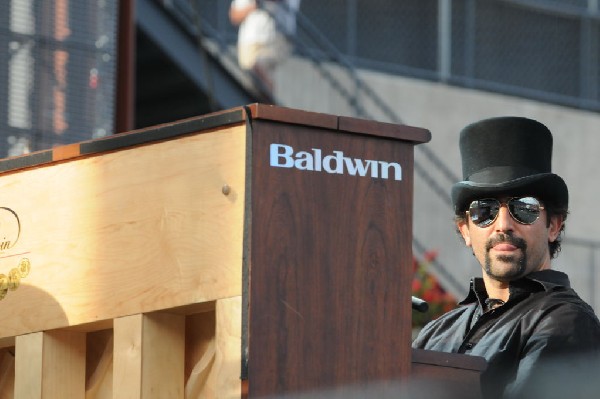 Serj Tankian at Ozzfest 2008, Pizza Hut Park, Frisco, Texas