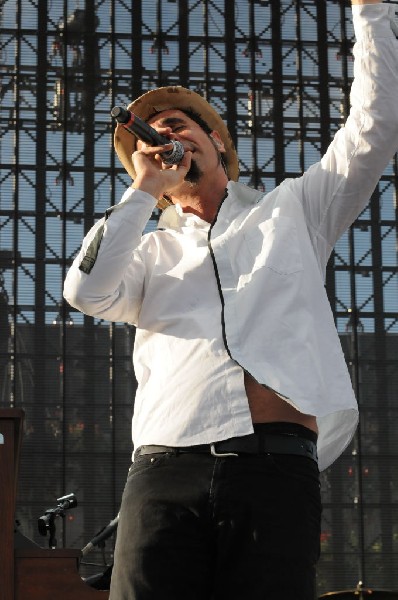 Serj Tankian at Ozzfest 2008, Pizza Hut Park, Frisco, Texas