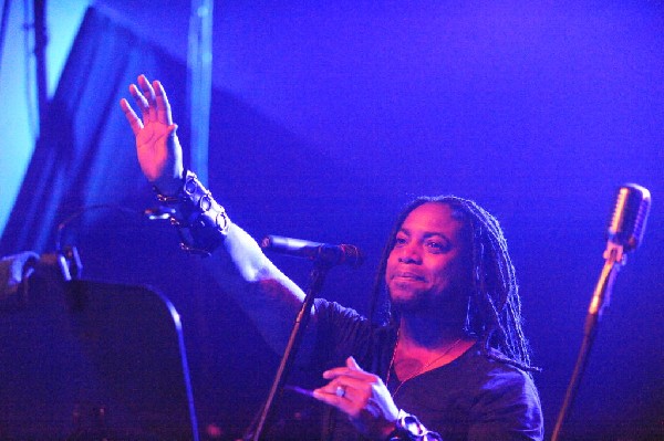 Sevendust acoustic set at Emo's in Austin, Texas 04/06/2014 - photo by Jeff