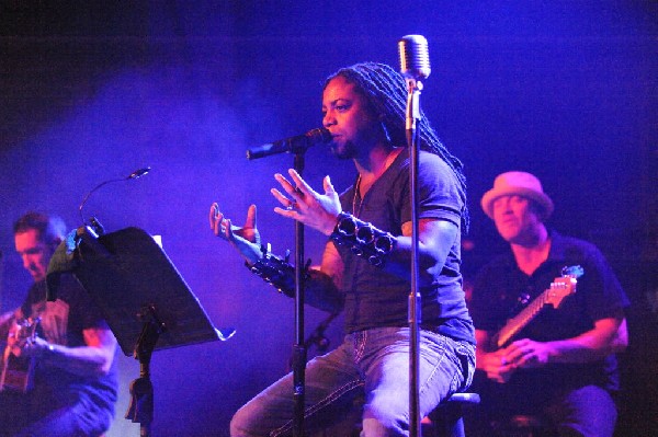 Sevendust acoustic set at Emo's in Austin, Texas 04/06/2014 - photo by Jeff