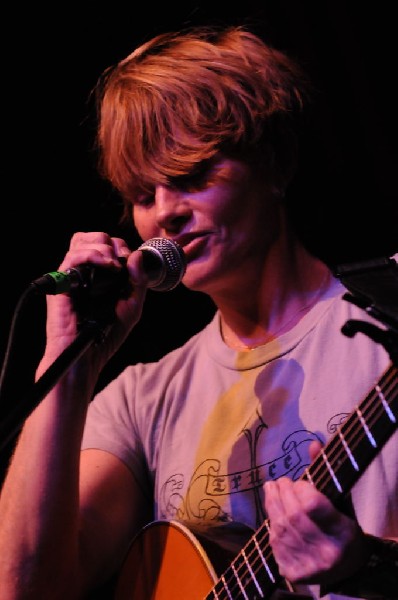 Shawn Colvin at the Help Austin Help Haiti Benefit, Austin Music Hall