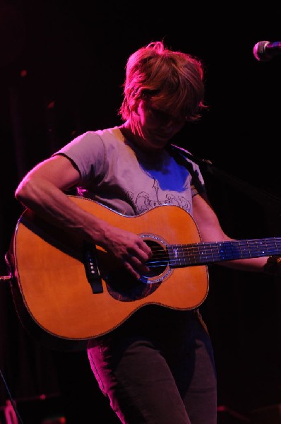 Shawn Colvin at the Help Austin Help Haiti Benefit, Austin Music Hall