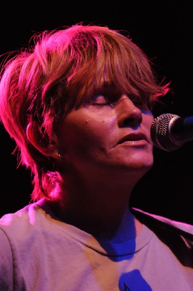 Shawn Colvin at the Help Austin Help Haiti Benefit, Austin Music Hall